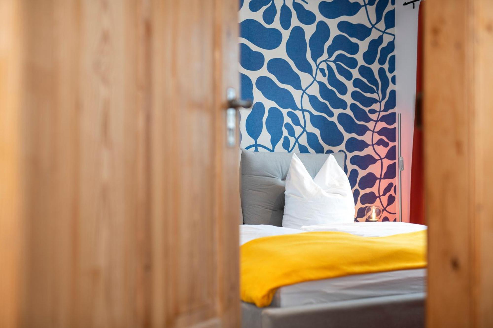 Bunter Hund Apartments - Zentrales Apartment, Parkplatz, Wintergarten, Kinderzimmer 罗滕堡 外观 照片